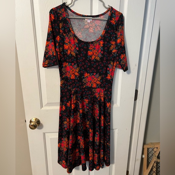 Floral Black and Red Lularoe Women's Dress - Picture 1 of 3